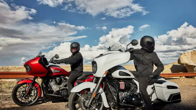 2024 Indian Chieftain Dark Horse with PowerBand Audio Package