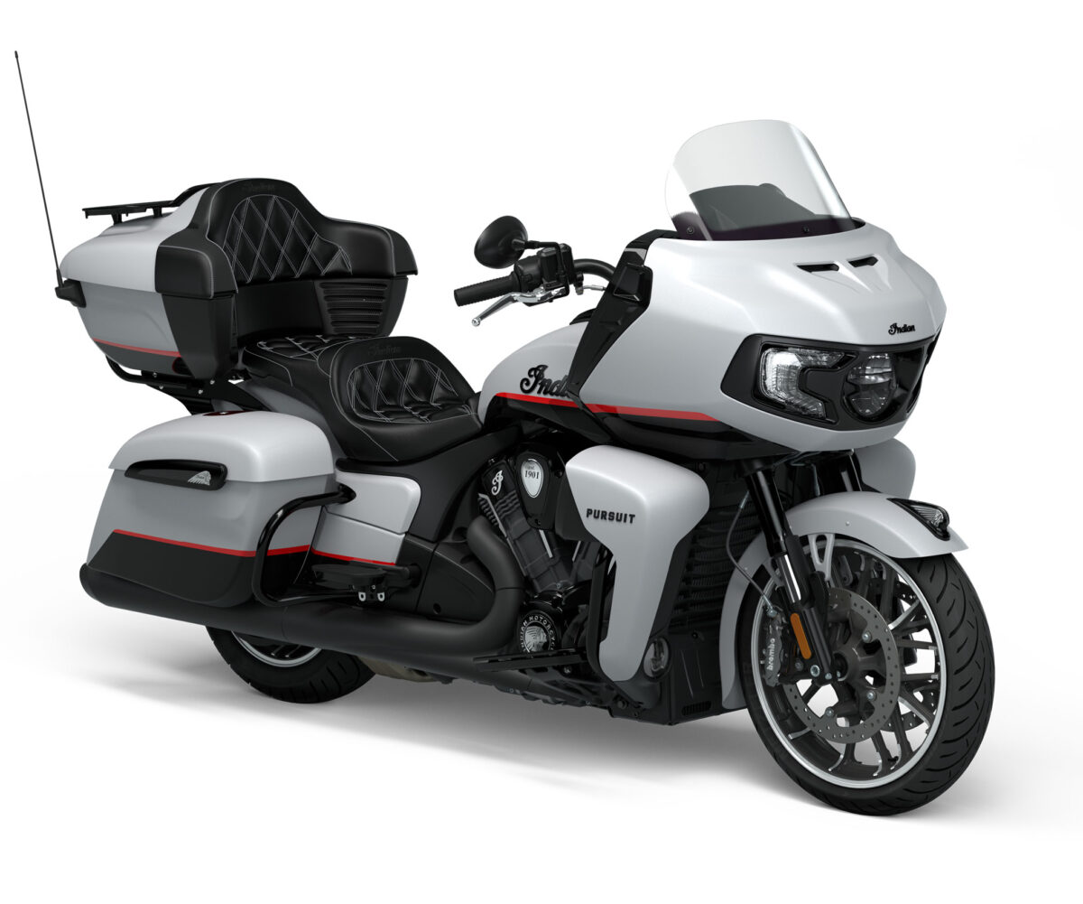 2024 Indian Pursuit Dark Horse
