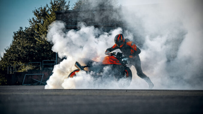 2024 KTM 990 Duke