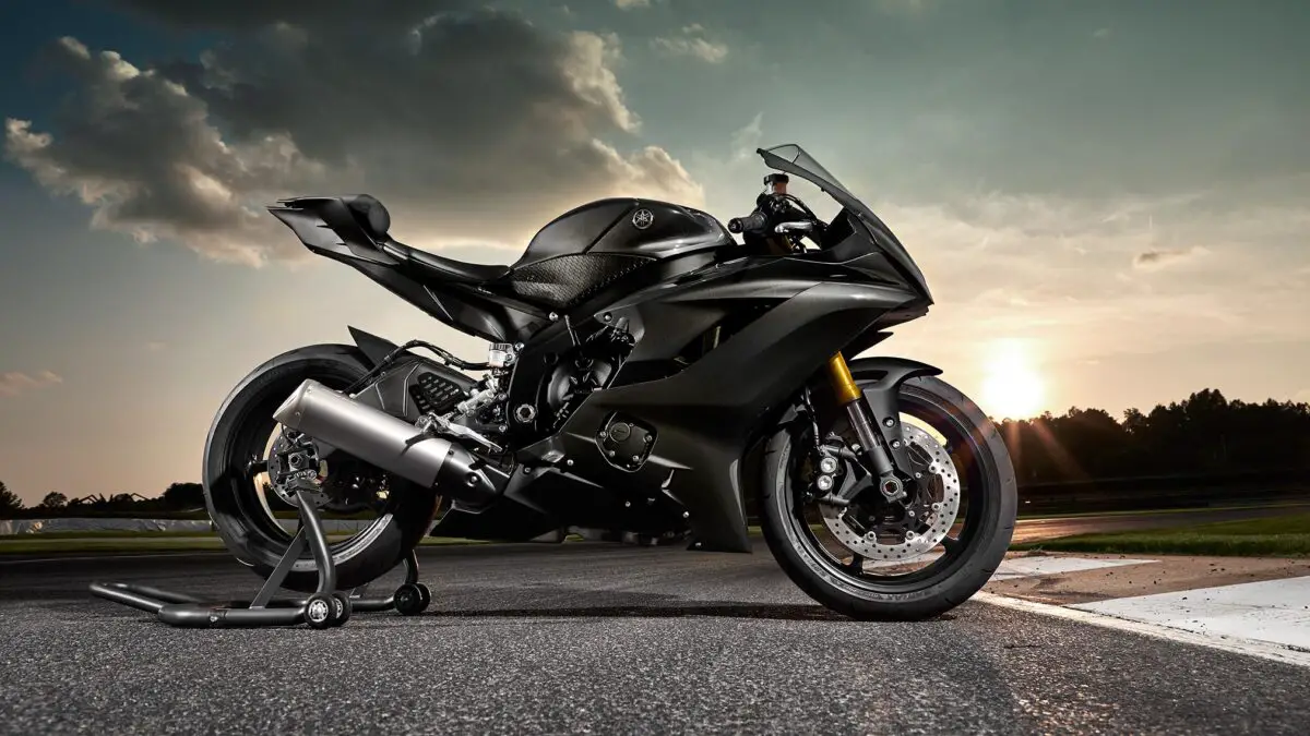 2024 Yamaha YZF-R6 Race
