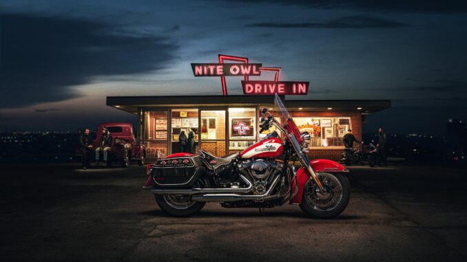 2024 Harley-Davidson Hydra-Glide Revival