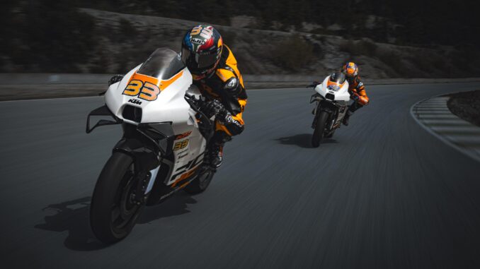 2024 KTM RC8C