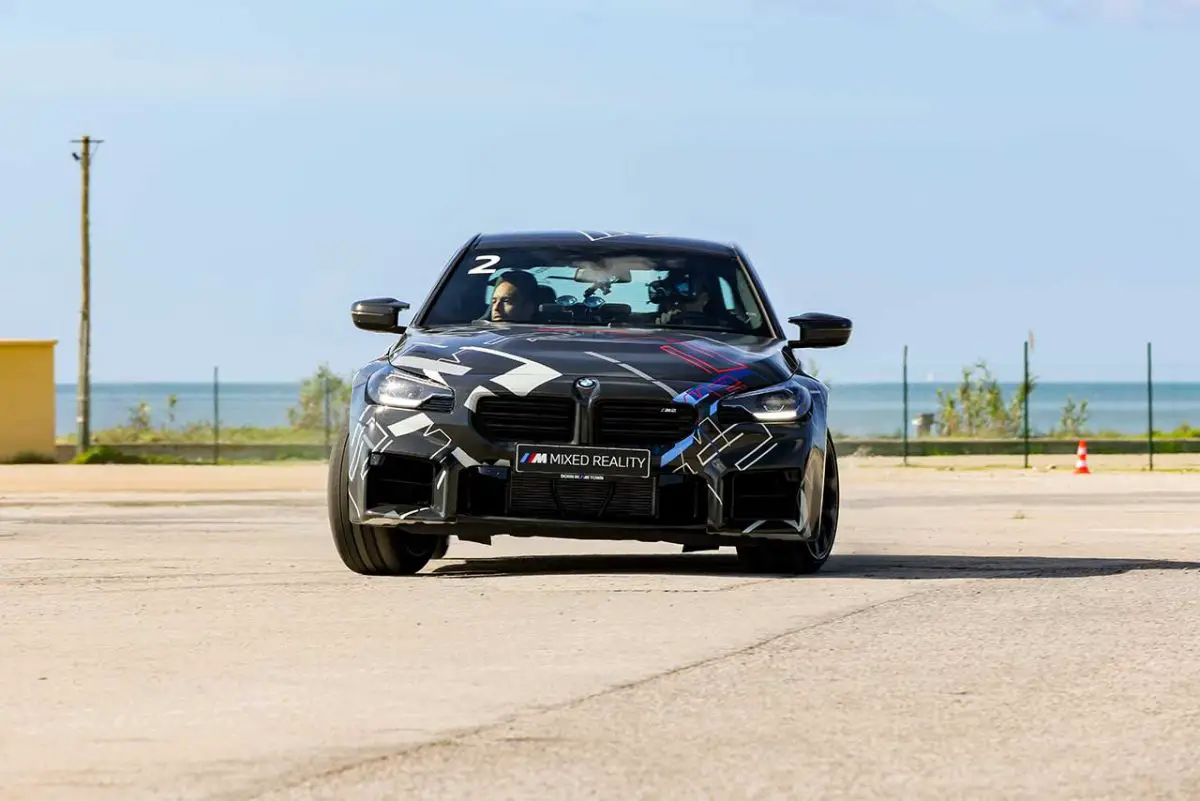 Inspiration Friday: Motorcycle Riding with Mixed Reality?