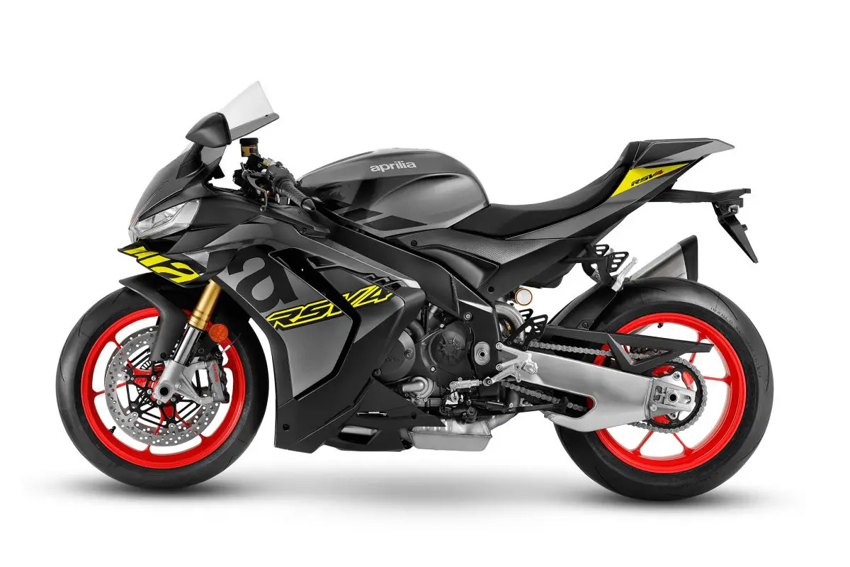2025 Aprilia RSV4