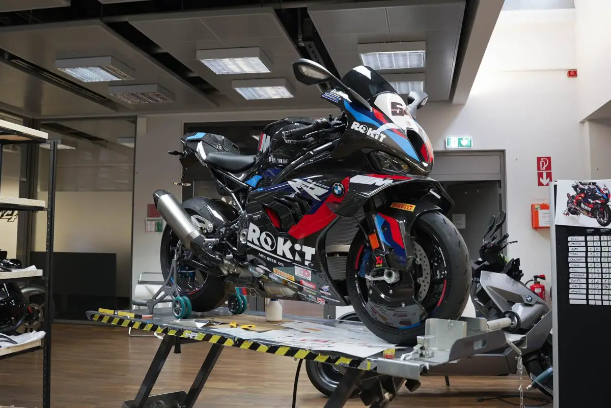 2025 BMW M RR WSBK Championship Edition 2024