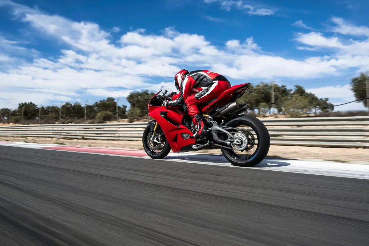 2025 Ducati Panigale V2