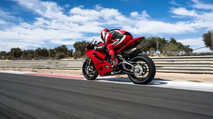 2025-Ducati-Panigale-V2-New5 2025 Ducati Panigale V2