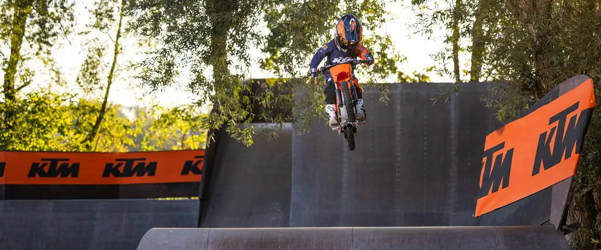 2025 KTM SX-E2