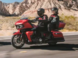 2025 Indian Pursuit Dark Horse