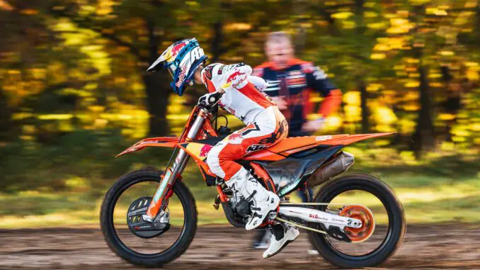 2025-KTM-250-SX-F-Factory-Edition4 2025 KTM 250 SX-F Factory Edition
