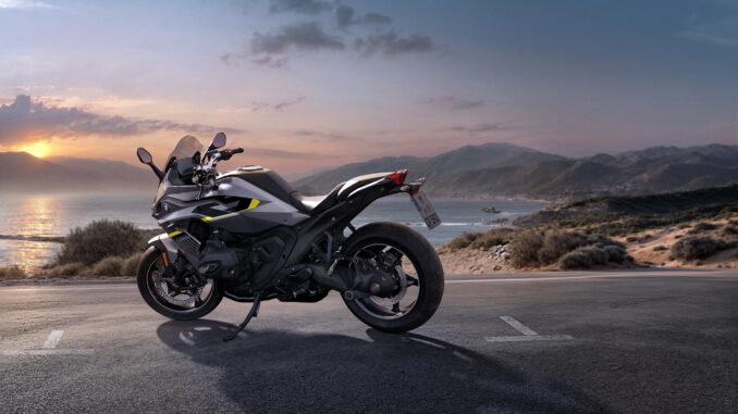 2026 BMW R1300RS