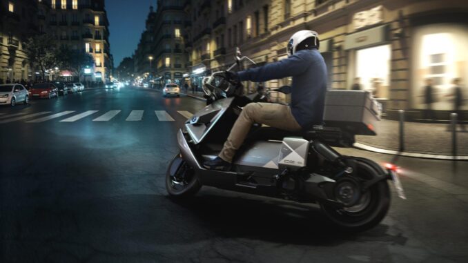 2026 BMW CE04