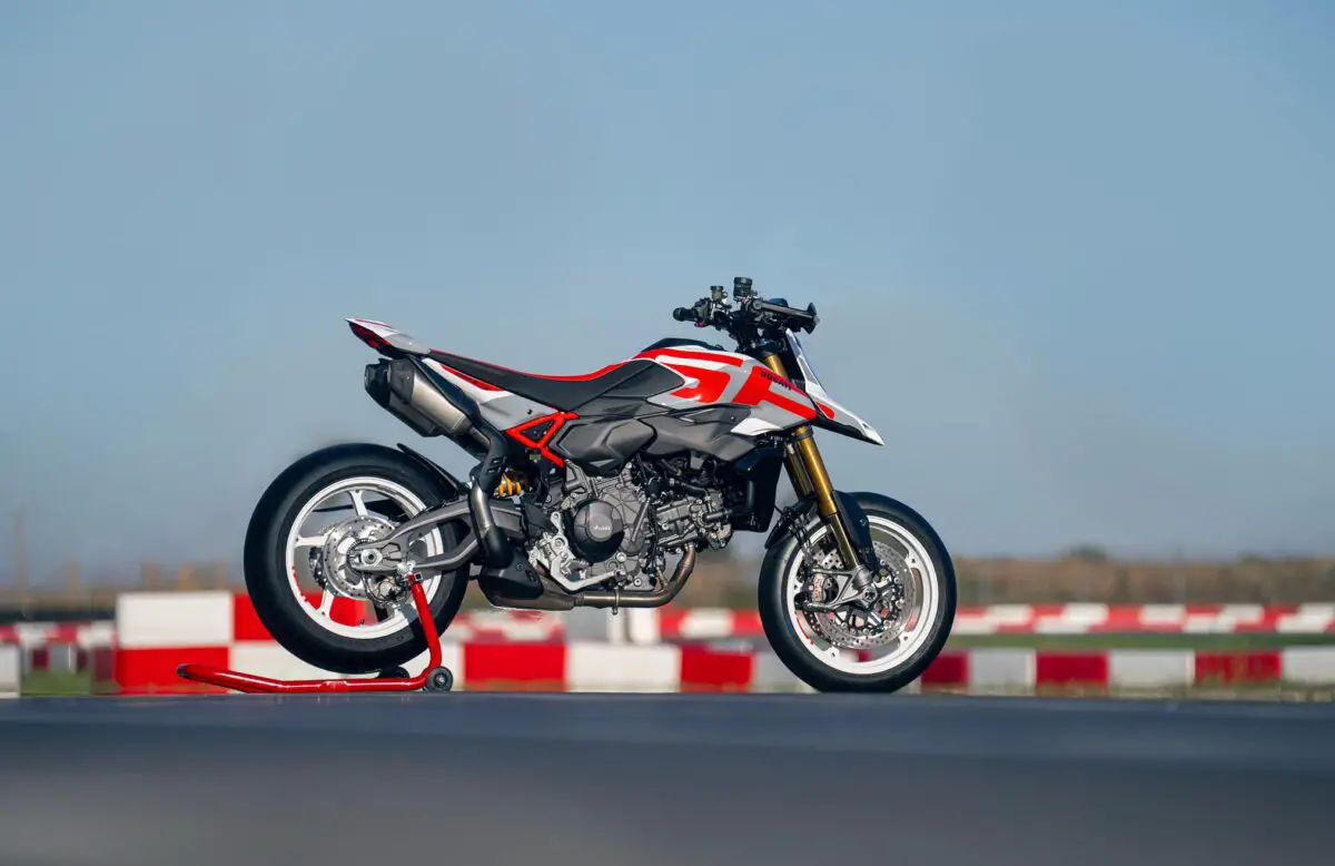 2026 Ducati Hypermotard v2 SP