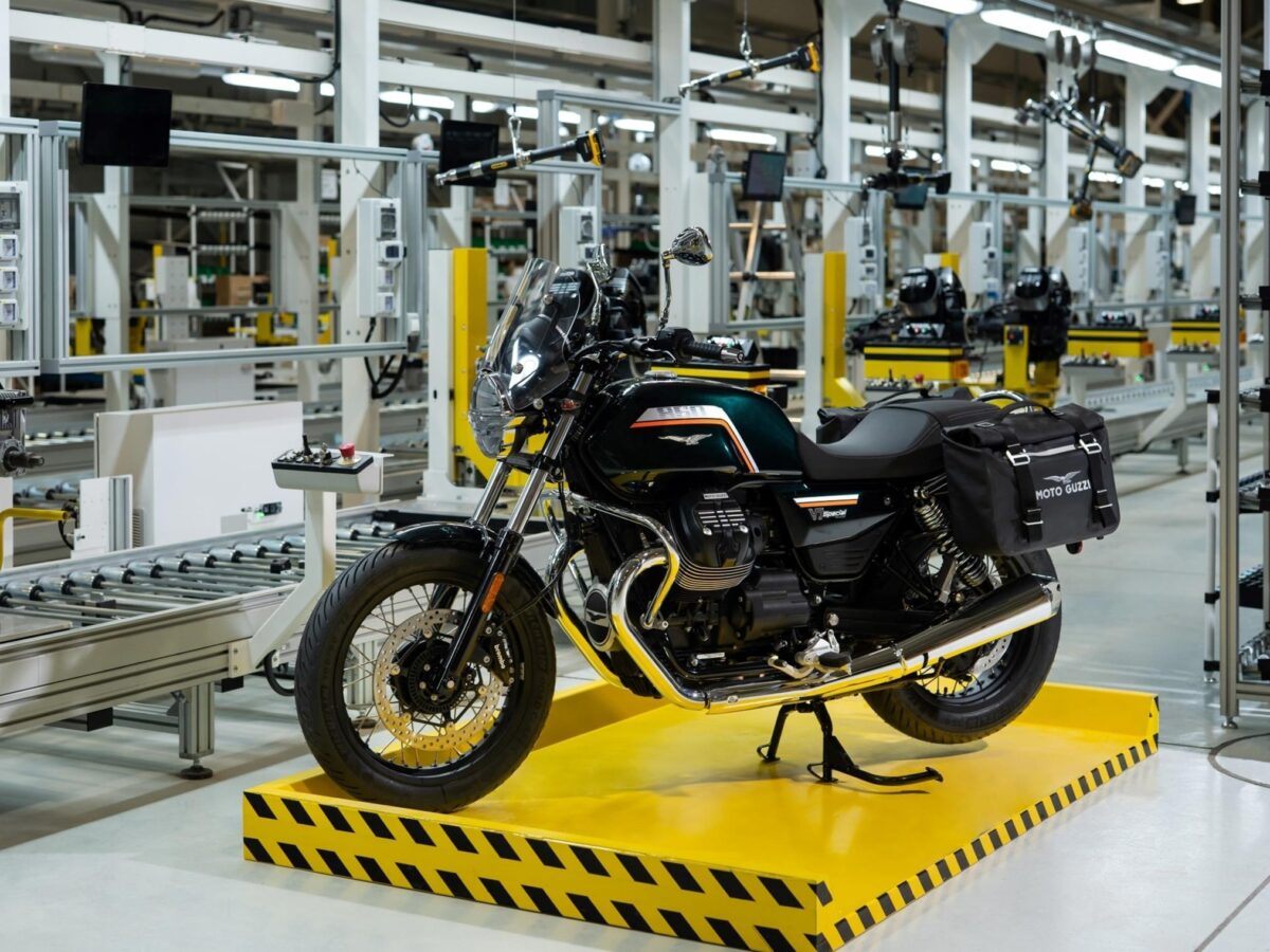 2026 Moto Guzzi V7 Special
