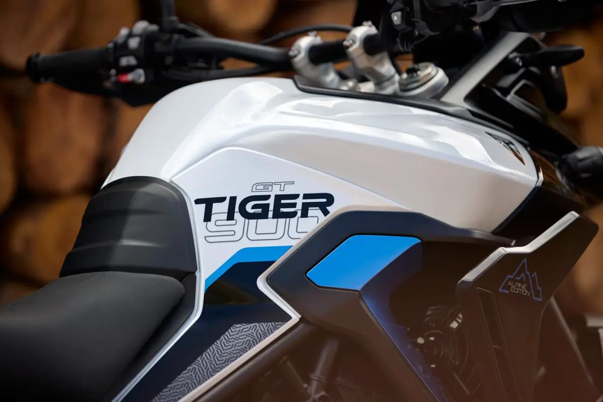 2026 Triumph Tiger 900 Alpine Edition